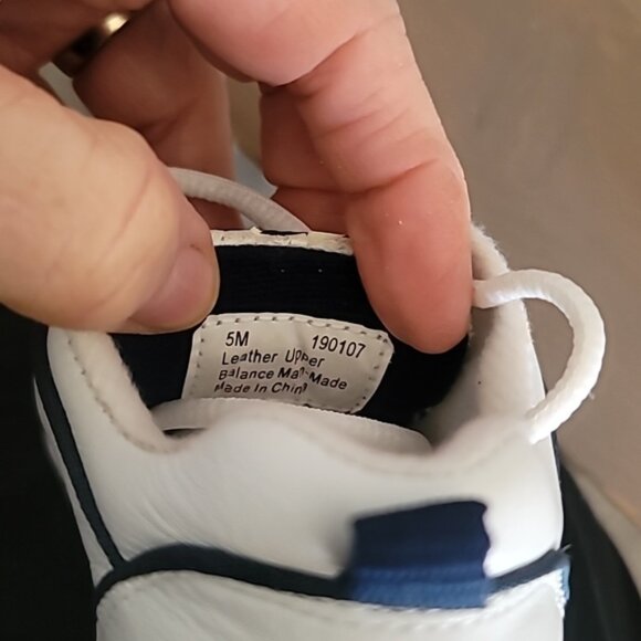 STUNNING PERFECTION FIRE TRUCK SHOES - Picture 6 of 8